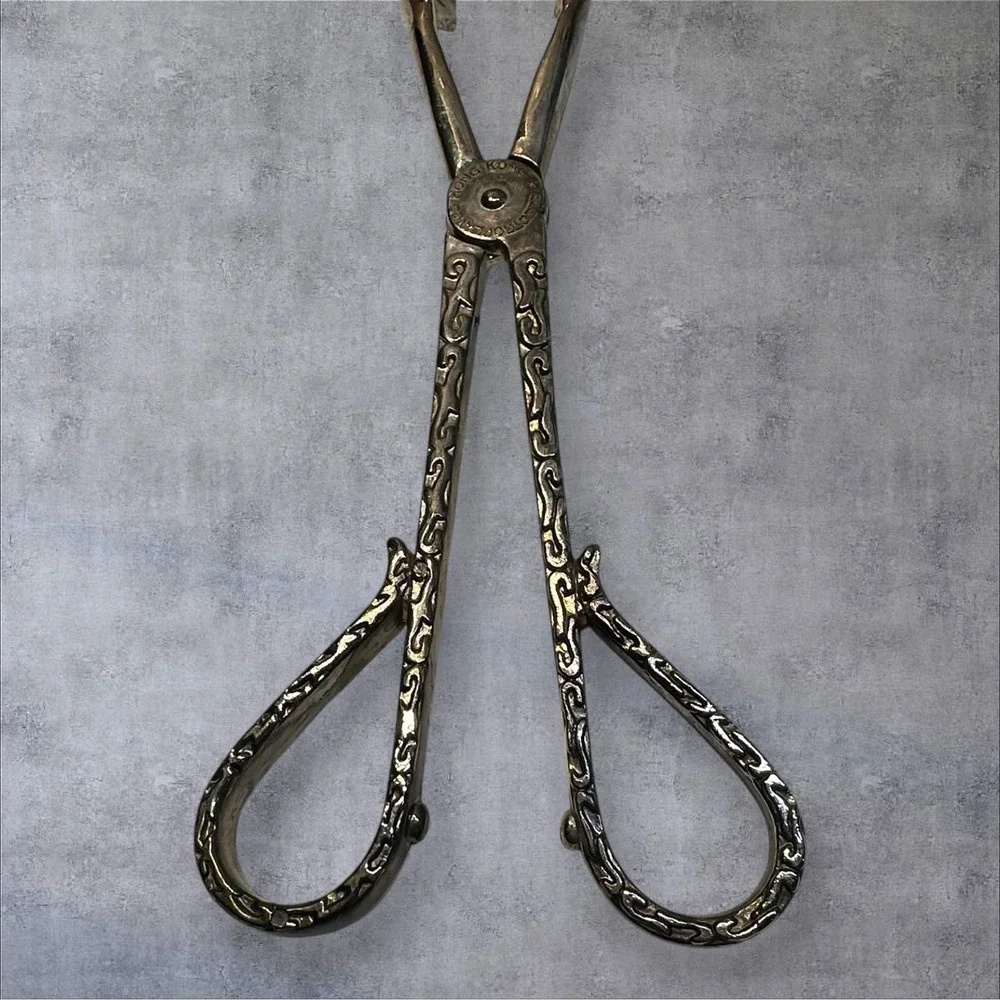 International Silver Co Serving Tongs Scissor Leaf Silver Plated‎ Vintage